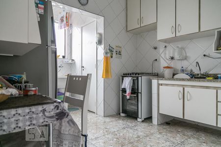 Apartamento à venda com 74m², 2 quartos e 1 vagaCozinha