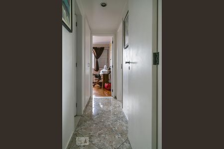 Apartamento à venda com 74m², 2 quartos e 1 vagaCorredor