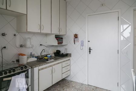 Apartamento à venda com 74m², 2 quartos e 1 vagaCozinha