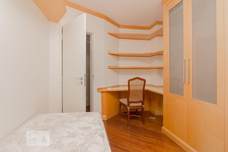 Apartamento à venda com 200m², 4 quartos e 3 vagasQuarto 4