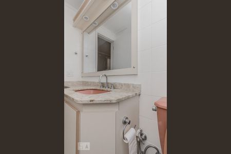 Apartamento à venda com 200m², 4 quartos e 3 vagasBanheiro 