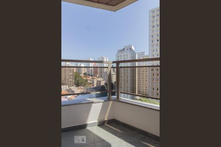 Apartamento à venda com 200m², 4 quartos e 3 vagasVaranda suíte 1