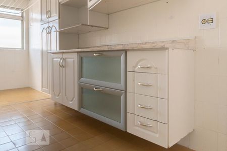 Detalhe cozinha de apartamento para alugar com 1 quarto, 54m² em Vila Guarani (z Sul), São Paulo