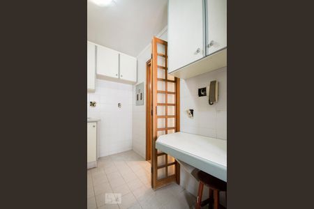 Apartamento para alugar com 68m², 2 quartos e 2 vagasCozinha