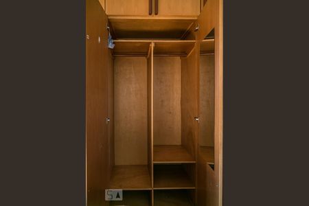 Apartamento à venda com 32m², 1 quarto e 1 vagaArmário do Quarto