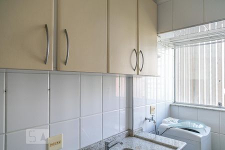 Cozinha de apartamento para alugar com 1 quarto, 40m² em Moema, São Paulo