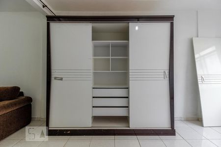 Sala/Quarto de kitnet/studio para alugar com 1 quarto, 40m² em Vila Buarque, São Paulo