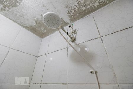 Banheiro de kitnet/studio para alugar com 1 quarto, 40m² em Vila Buarque, São Paulo