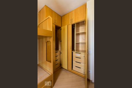 Apartamento à venda com 75m², 3 quartos e 1 vagaQuarto 2