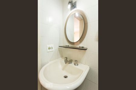 Banheiro de apartamento à venda com 3 quartos, 75m² em Vila Clementino, São Paulo