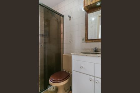 Banheiro de apartamento à venda com 2 quartos, 56m² em Parque Imperial, São Paulo