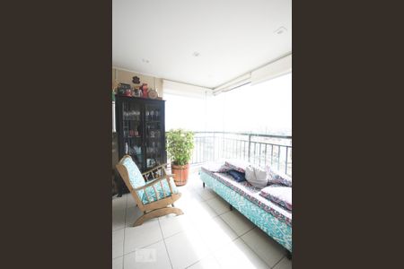 Sacada de apartamento à venda com 3 quartos, 83m² em Jardim Brasil (zona Sul), São Paulo