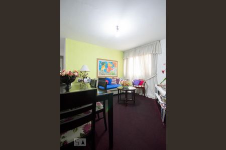 Sala de apartamento para alugar com 2 quartos, 70m² em Jardim Brasil (zona Sul), São Paulo