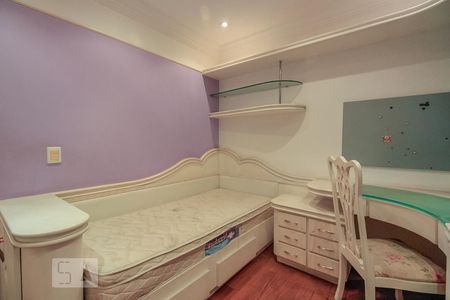 Apartamento à venda com 220m², 4 quartos e 5 vagasQuarto suite 1