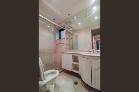 Apartamento à venda com 220m², 4 quartos e 5 vagasBanheiro