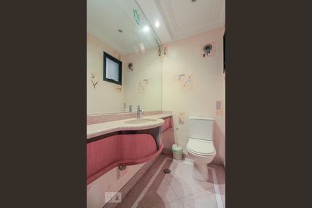 Apartamento à venda com 220m², 4 quartos e 5 vagasLavabo