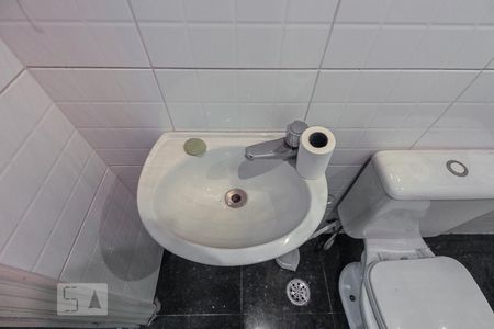 Apartamento à venda com 220m², 4 quartos e 5 vagasBanheiro de serviço