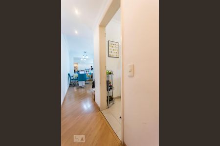 Entrada social de apartamento para alugar com 2 quartos, 68m² em Perdizes, São Paulo