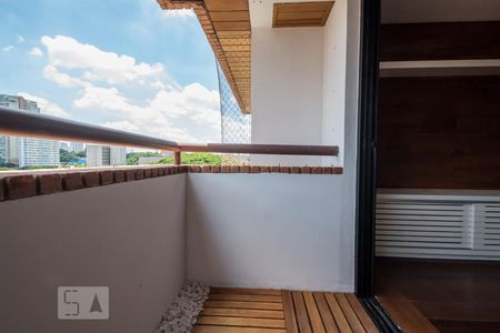 Varanda de apartamento à venda com 4 quartos, 100m² em Jardim das Acácias, São Paulo