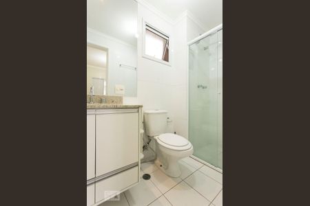 Apartamento à venda com 57m², 2 quartos e 1 vaga Apartamento à venda com 57m², 2 quartos e 1 vagaBanheiro da suíte