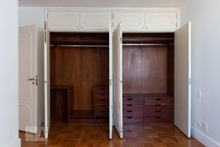 Apartamento para alugar com 150m², 3 quartos e 1 vagaQuarto 2 - Armários