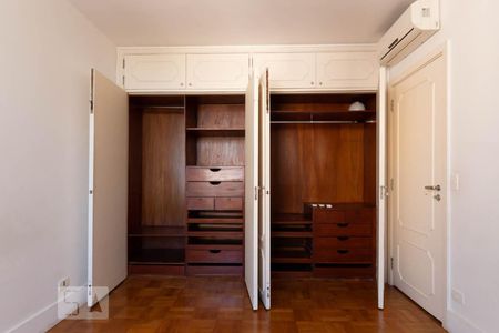 Apartamento para alugar com 150m², 3 quartos e 1 vagaQuarto 1 - Armários