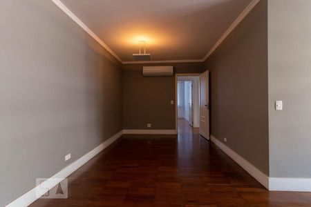 Apartamento para alugar com 150m², 3 quartos e 1 vagaSala