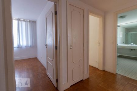 Apartamento para alugar com 150m², 3 quartos e 1 vagaCorredor