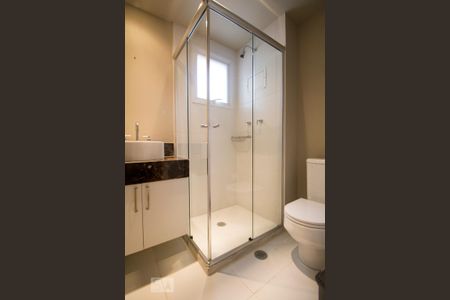 Apartamento para alugar com 76m², 2 quartos e 2 vagas Apartamento para alugar com 76m², 2 quartos e 2 vagasBanheiro