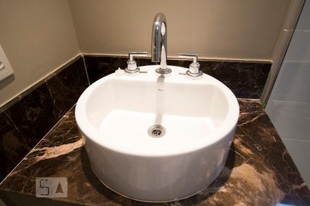 Apartamento para alugar com 76m², 2 quartos e 2 vagas Apartamento para alugar com 76m², 2 quartos e 2 vagasPia