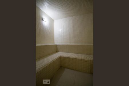 Apartamento para alugar com 76m², 2 quartos e 2 vagas Apartamento para alugar com 76m², 2 quartos e 2 vagasSauna