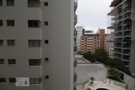 Apartamento para alugar com 76m², 2 quartos e 2 vagas Apartamento para alugar com 76m², 2 quartos e 2 vagasVista do quarto
