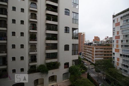 Apartamento à venda com 135m², 3 quartos e 1 vagaVista da sala