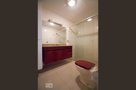 Apartamento à venda com 135m², 3 quartos e 1 vagaBanheiro