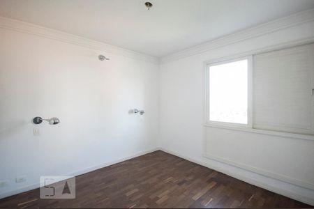 Apartamento para alugar com 119m², 3 quartos e 1 vagaSuíte