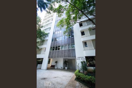 Apartamento para alugar com 119m², 3 quartos e 1 vagaFachada