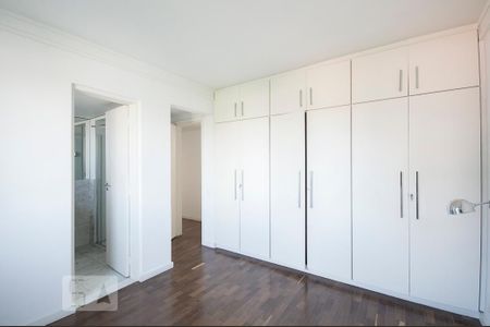 Apartamento para alugar com 119m², 3 quartos e 1 vagaSuíte