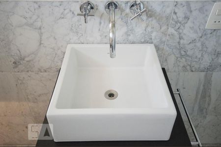 Apartamento para alugar com 119m², 3 quartos e 1 vagaDetalhe Banheiro