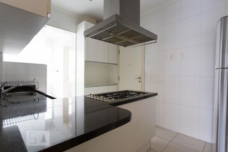 Apartamento para alugar com 100m², 2 quartos e 1 vaga Apartamento para alugar com 100m², 2 quartos e 1 vagaCozinha