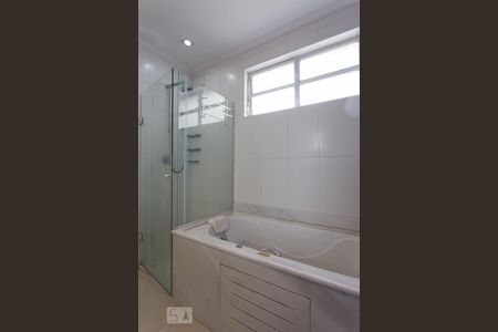 Apartamento para alugar com 100m², 2 quartos e 1 vaga Apartamento para alugar com 100m², 2 quartos e 1 vagaBanheiro Suíte