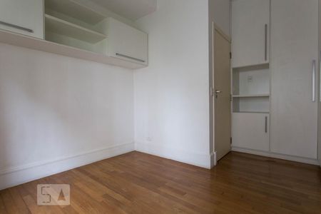 Apartamento para alugar com 100m², 2 quartos e 1 vaga Apartamento para alugar com 100m², 2 quartos e 1 vagaQuarto 02