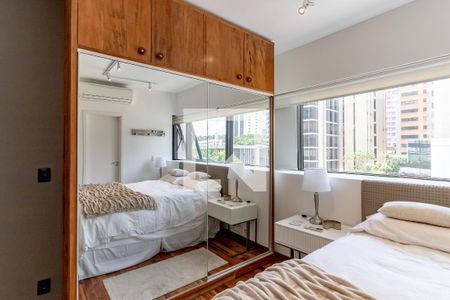 Apartamento para alugar com 90m², 1 quarto e 1 vaga Apartamento para alugar com 90m², 1 quarto e 1 vagaQuarto