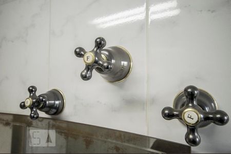 Detalhe Banheiro de apartamento para alugar com 2 quartos, 72m² em Brooklin Paulista, São Paulo
