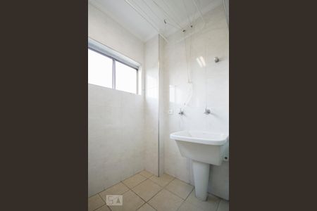 Apartamento à venda com 72m², 2 quartos e 1 vaga Apartamento à venda com 72m², 2 quartos e 1 vagaÁrea Serviço