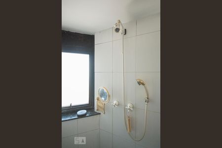 Detalhe Banheiro de apartamento para alugar com 1 quarto, 102m² em Campo Belo, São Paulo