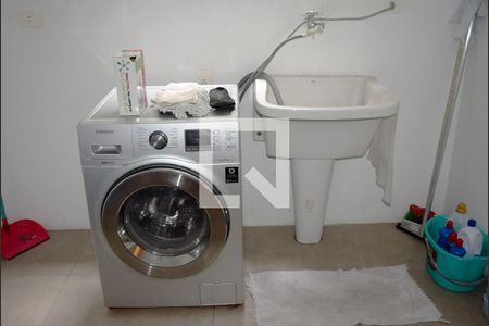 Apartamento à venda com 130m², 1 quarto e sem vagaÁrea de Serviço