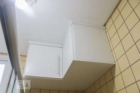 Apartamento à venda com 87m², 2 quartos e 1 vaga Apartamento à venda com 87m², 2 quartos e 1 vagaBanheiro