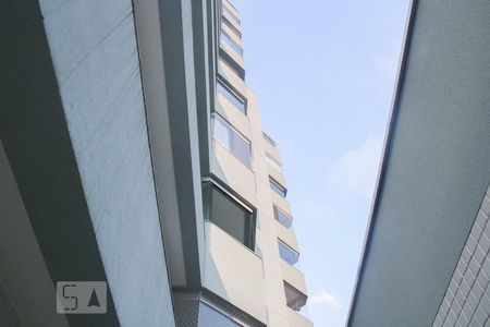 Apartamento à venda com 87m², 2 quartos e 1 vaga Apartamento à venda com 87m², 2 quartos e 1 vagaSacada