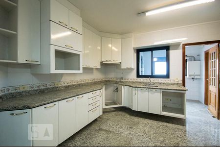 Apartamento para alugar com 150m², 3 quartos e 2 vagasCozinha