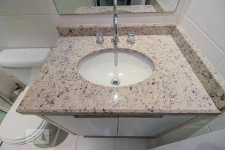 Banheiro de apartamento para alugar com 1 quarto, 51m² em Cerqueira César, São Paulo